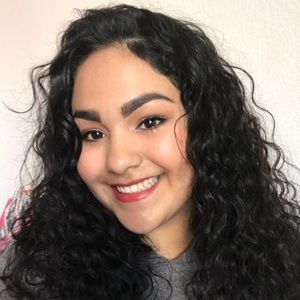 Meet your Posher, Brenda